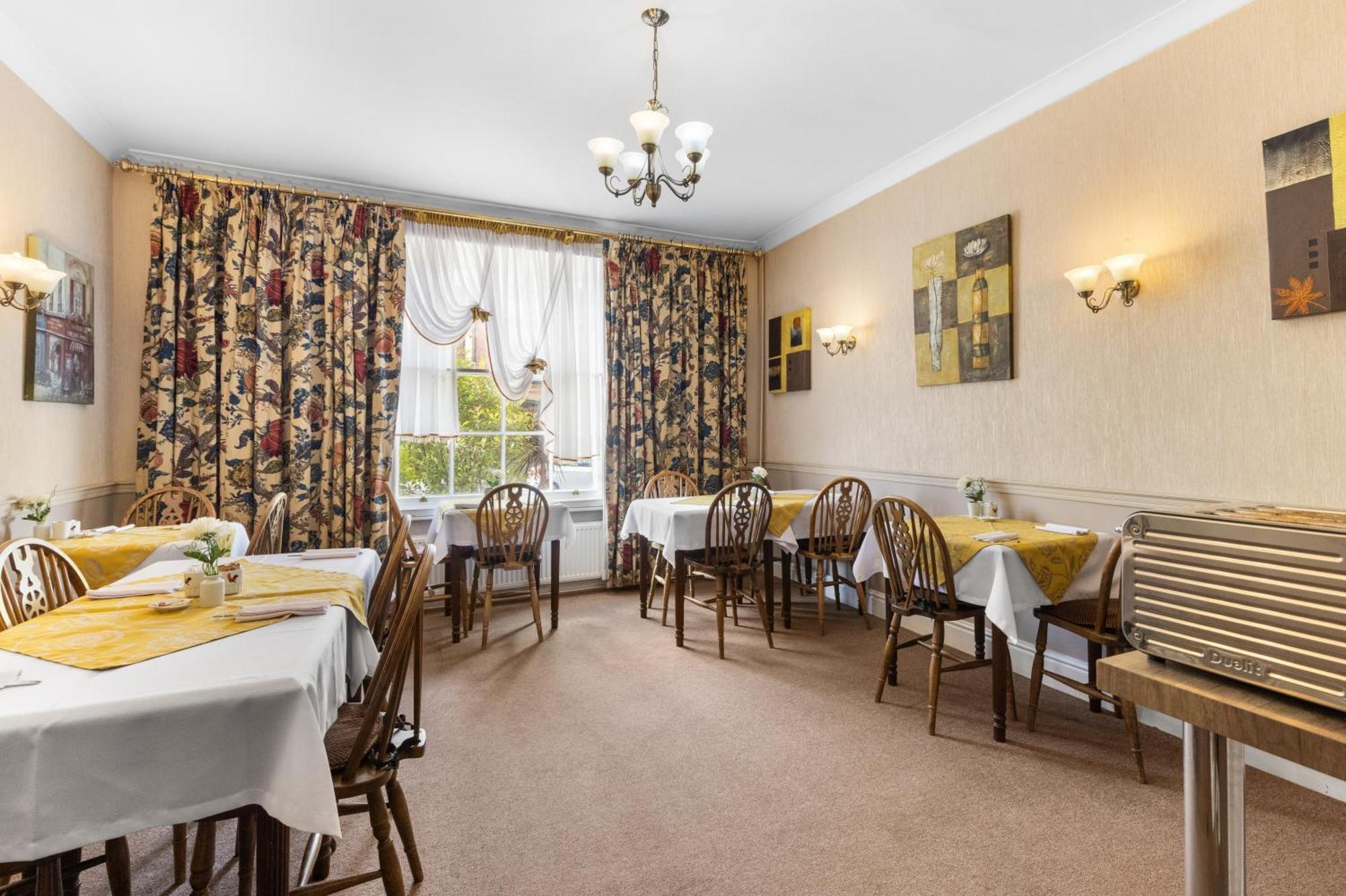 The Lansdowne Hotel Leamington Spa Buitenkant foto